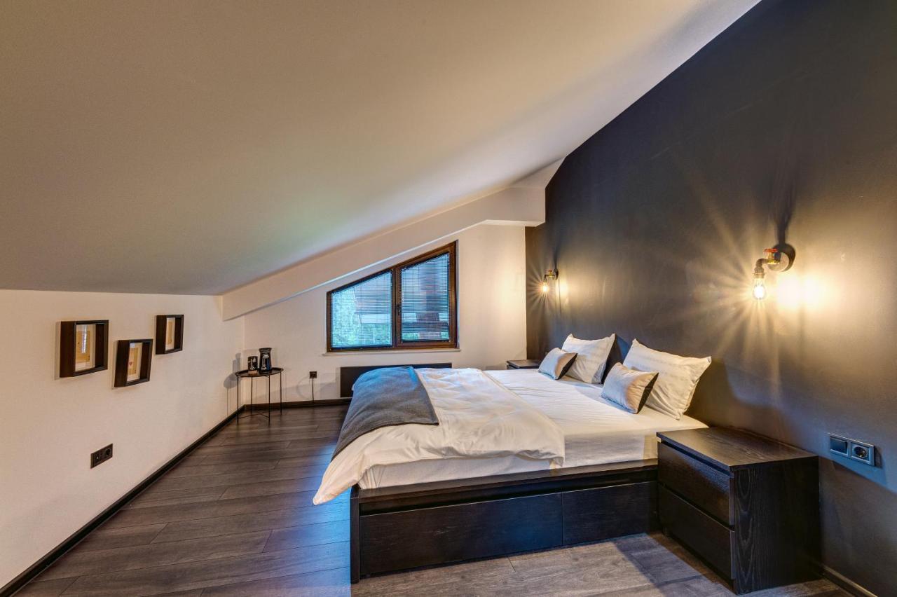 Black Box Apartment Smoljan